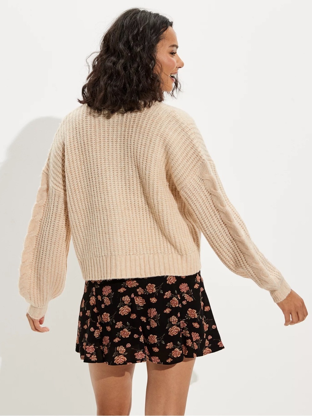 AMERICAN EAGLE Cream Knit
Cardigan - Picture 2 of 6